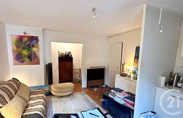 Afficher la photo en grand Appartement Studio à vendre - 1 pièce - 26.6 m2 - PARIS - 75004 - ILE-DE-FRANCE - Century 21 Alpha Saint Paul