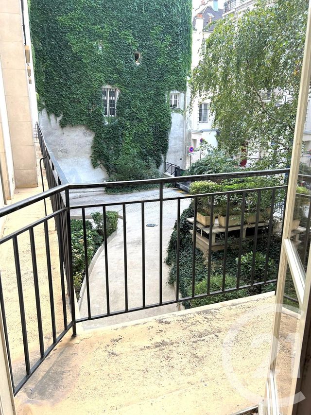 Afficher la photo en grand Appartement Studio à vendre - 1 pièce - 26.6 m2 - PARIS - 75004 - ILE-DE-FRANCE - Century 21 Alpha Saint Paul