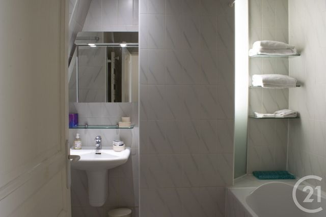 Appartement T2 à vendre - 2 pièces - 52.11 m2 - PARIS - 75001 - ILE-DE-FRANCE - Century 21 Alpha Saint Paul