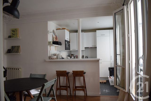 Appartement T3 à vendre - 3 pièces - 54.39 m2 - PARIS - 75010 - ILE-DE-FRANCE - Century 21 Alpha Saint Paul