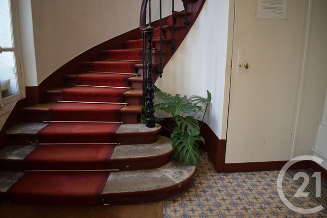 Appartement T3 à vendre - 3 pièces - 54.39 m2 - PARIS - 75010 - ILE-DE-FRANCE - Century 21 Alpha Saint Paul