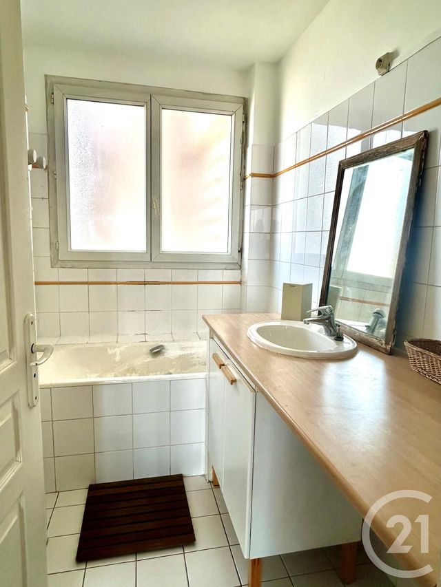 Appartement F2 à vendre - 2 pièces - 45.24 m2 - PARIS - 75014 - ILE-DE-FRANCE - Century 21 Alpha Saint Paul